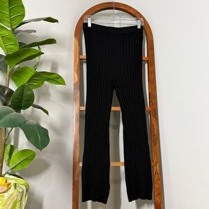 House Of Harlow 1960 MEDIUM Black Ribbed Knit Pull On Boot Cut Pants